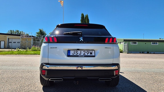 Peugeot 3008 4 of 5