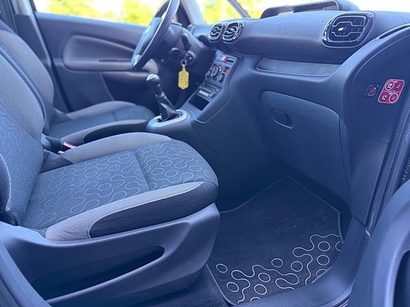 Citroen C3 Picasso 14 of 20