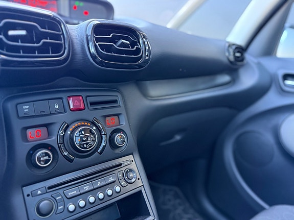 Citroen C3 Picasso 18 of 20