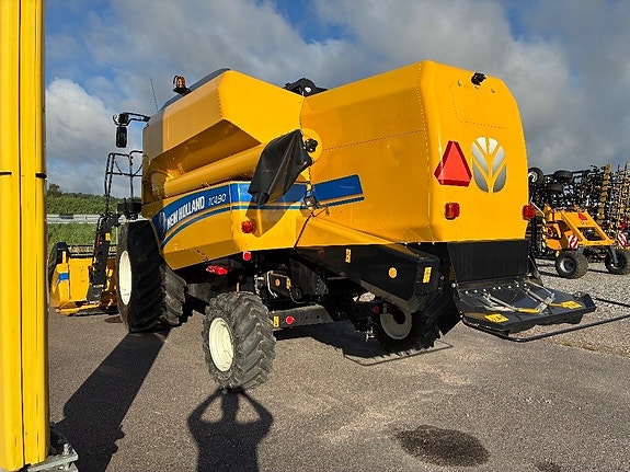 New Holland Tc 4.90 2 of 5
