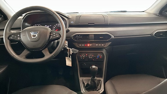 Dacia Sandero 4 of 5