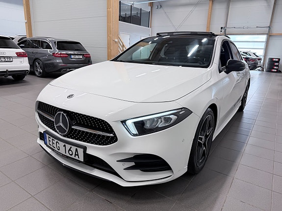 Mercedes-Benz A200 3 of 5
