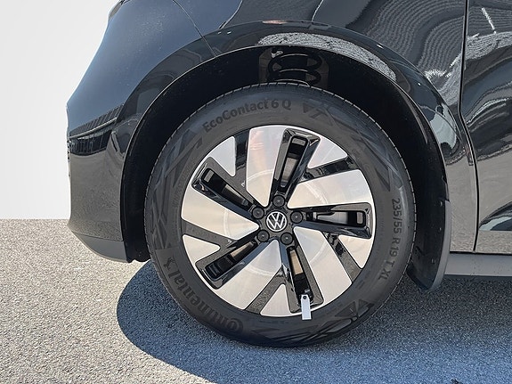 Volkswagen ID. Buzz 9 of 12