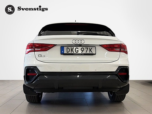 Audi Q3 4 of 5