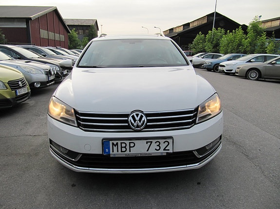 Volkswagen Passat 3 of 5