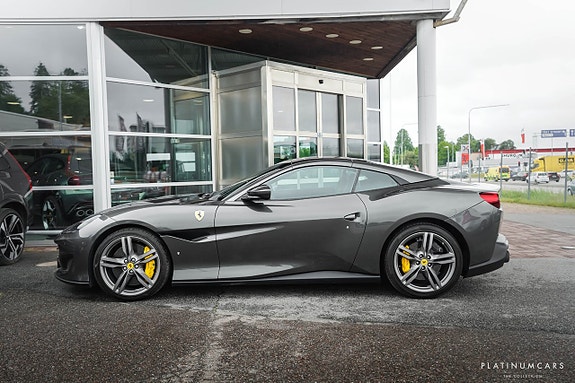 Ferrari Portofino 5 of 5