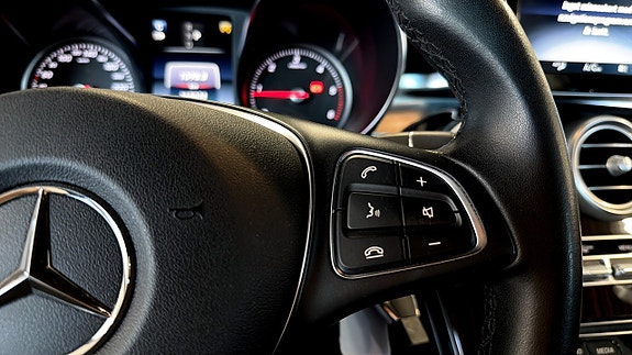 Mercedes-Benz GLC250 d 14 of 18