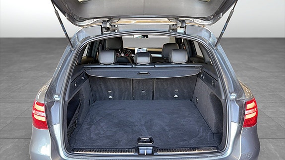 Mercedes-Benz GLC250 d 10 of 18