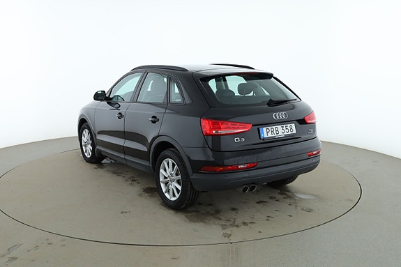Audi Q3 3 of 5