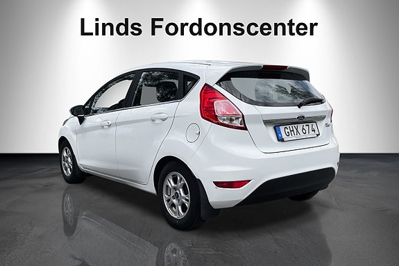 Ford Fiesta 4 of 5