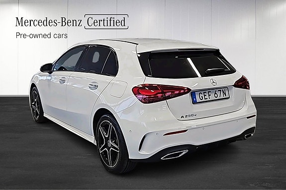 Mercedes-Benz A250 e 3 of 5