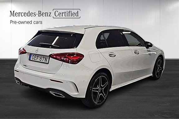 Mercedes-Benz A250 e 4 of 5