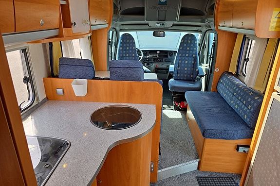 Weinsberg Imperial 67 3500kg, Solcell, Fukttestad 10 of 30
