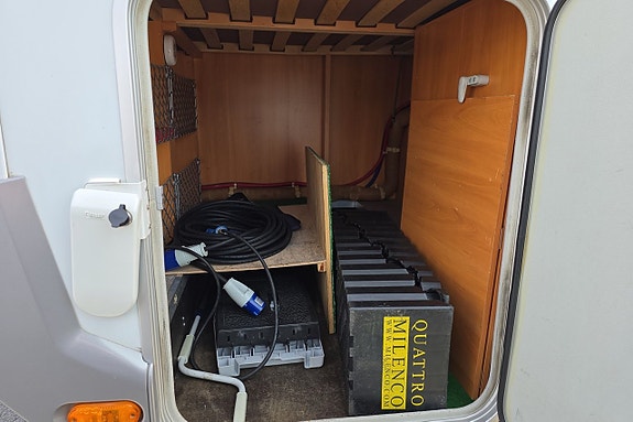 Weinsberg Imperial 67 3500kg, Solcell, Fukttestad 29 of 30