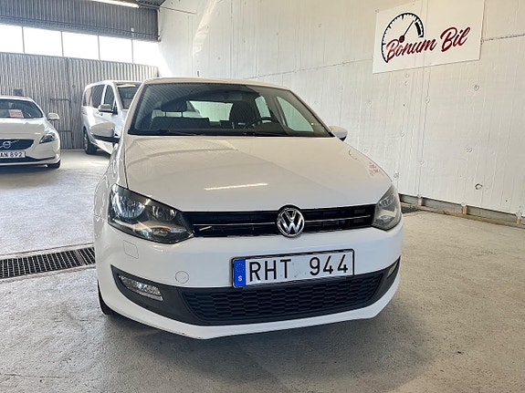 Volkswagen Polo 2 of 5