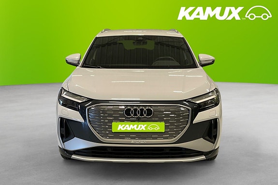 Audi Q4 e-tron 6 of 22