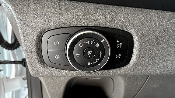 Ford Transit Custom 23 of 26