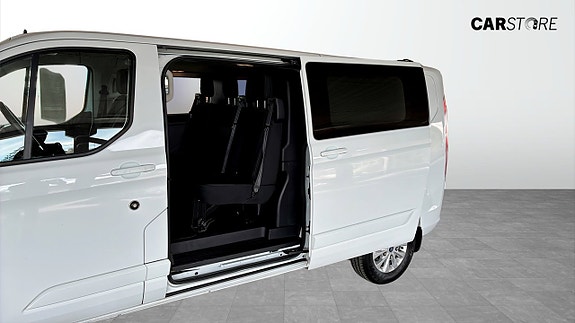 Ford Transit Custom 24 of 26