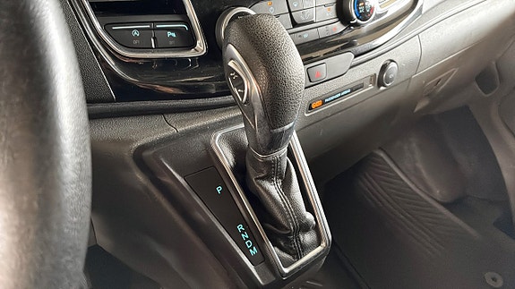 Ford Transit Custom 18 of 26