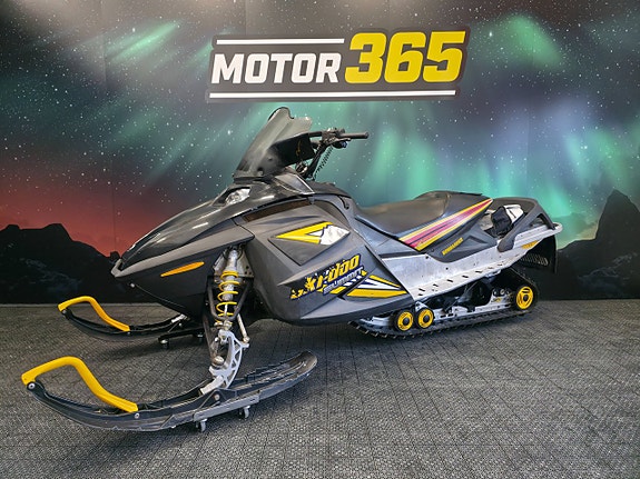 Ski-Doo Summit 550F • FRAKT/FINANS 499:-/MÅN 8 of 14