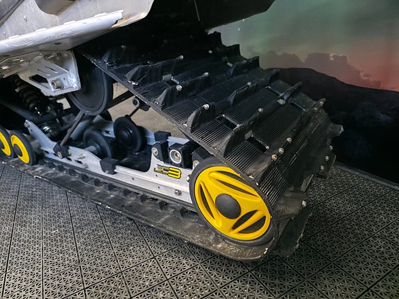 Ski-Doo Summit 550F • FRAKT/FINANS 499:-/MÅN 14 of 14