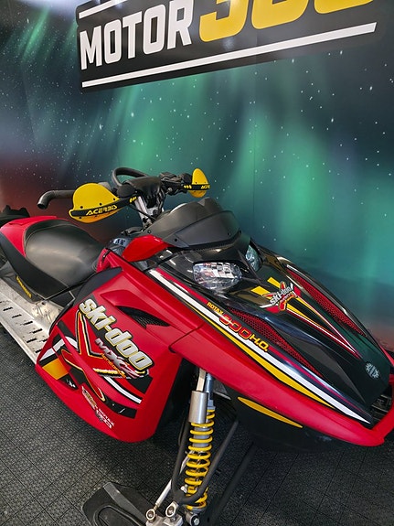 Ski-Doo Renegade 800 HO • FRAKT/FINANS 499:-/MÅN 11 of 16