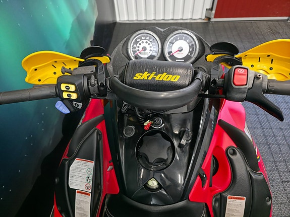 Ski-Doo Renegade 800 HO • FRAKT/FINANS 499:-/MÅN 14 of 16