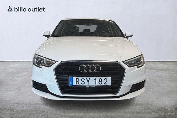 Audi A3 8 of 22