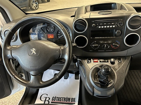 Peugeot Partner 19 of 19