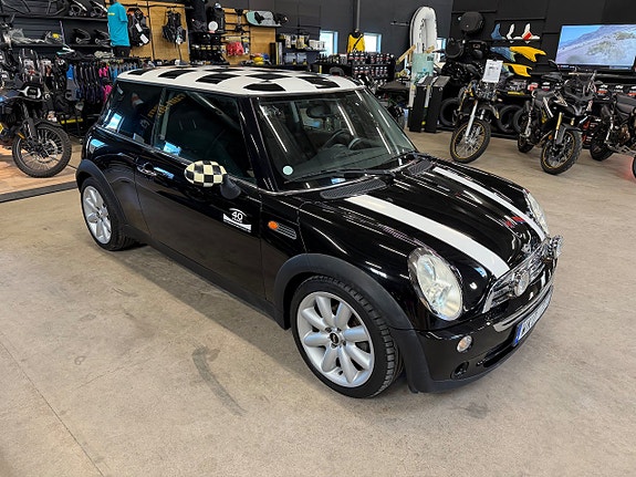 MINI Cooper 3 of 5