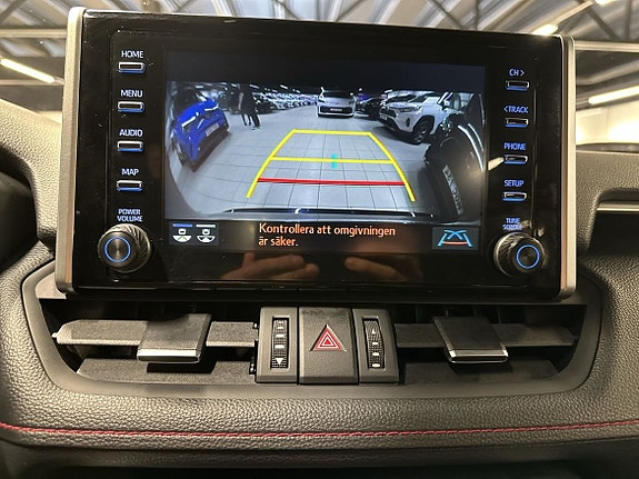 Toyota RAV4 12 of 12