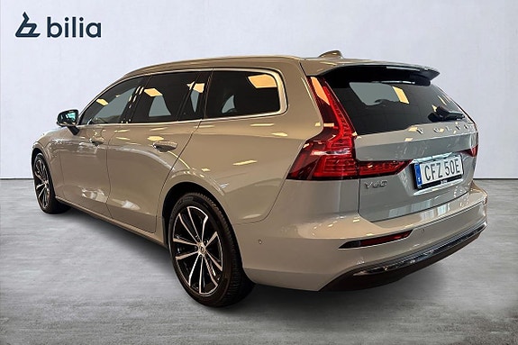 Volvo V60 2 of 21