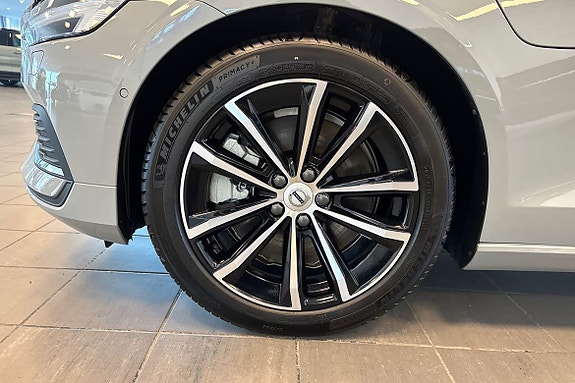 Volvo V60 17 of 21