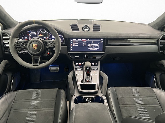 Porsche Cayenne Turbo GT 11 of 30