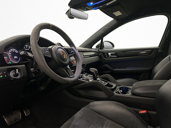 Porsche Cayenne Turbo GT 10 of 30
