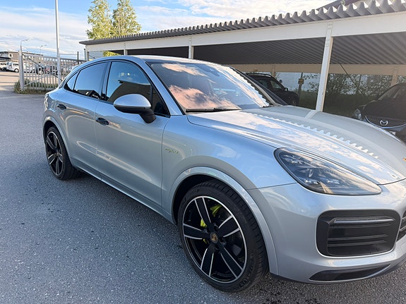 Porsche Cayenne Coupe 5 of 5