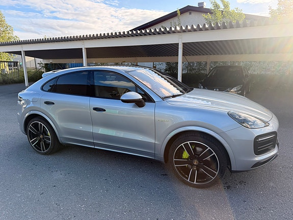 Porsche Cayenne Coupe 2 of 5