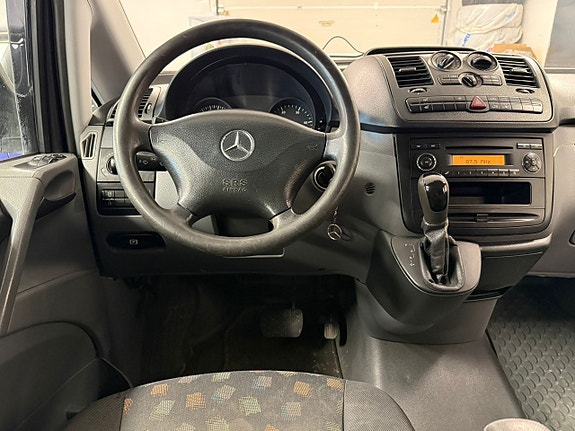 Mercedes-Benz Vito 120 17 of 23