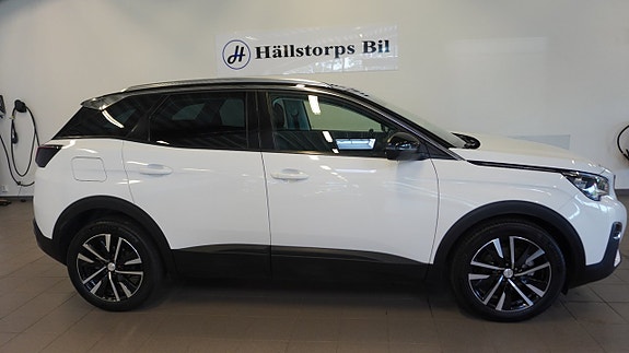 Peugeot 3008 2 of 5