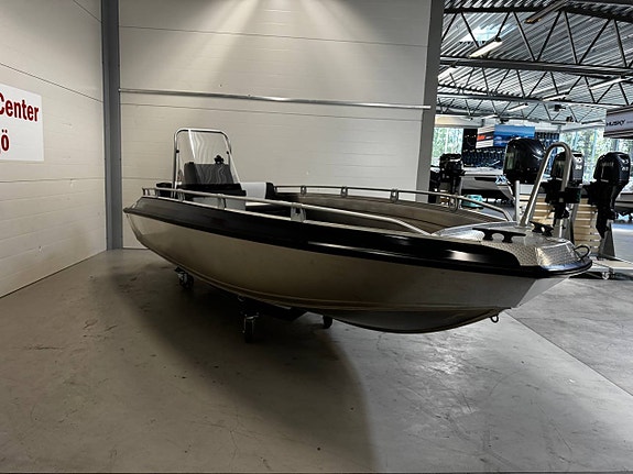 Buster L Yamaha F50HK *Nyservad* Välskött 5 of 10