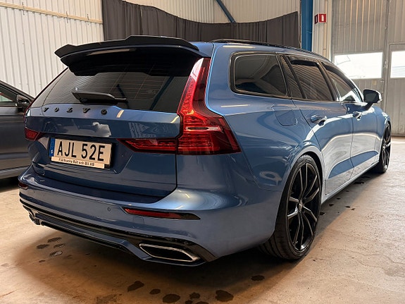 Volvo V60 4 of 5