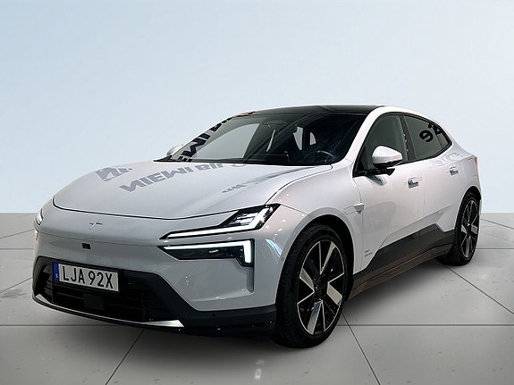 Polestar 4 16 of 24