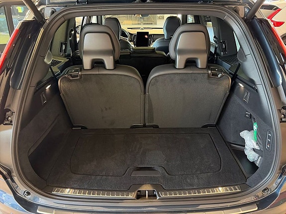 Volvo XC90 19 of 22