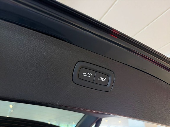 Volvo XC90 20 of 22