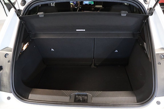 Nissan Micra 6 of 11
