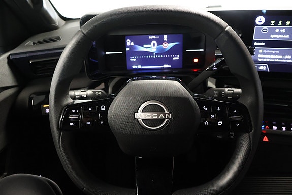 Nissan Micra 9 of 11