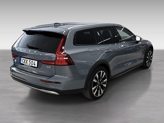 Volvo V60 Cross Country 5 of 5