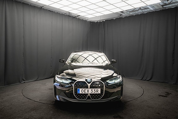 BMW i4 4 of 5
