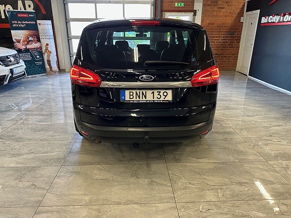 Ford S-MAX 12 of 19