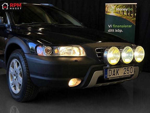 Volvo XC70 4 of 5